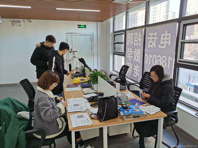 盛世倫教育信息咨詢(xún) 引領(lǐng)教育規(guī)劃，助力學(xué)業(yè)成就